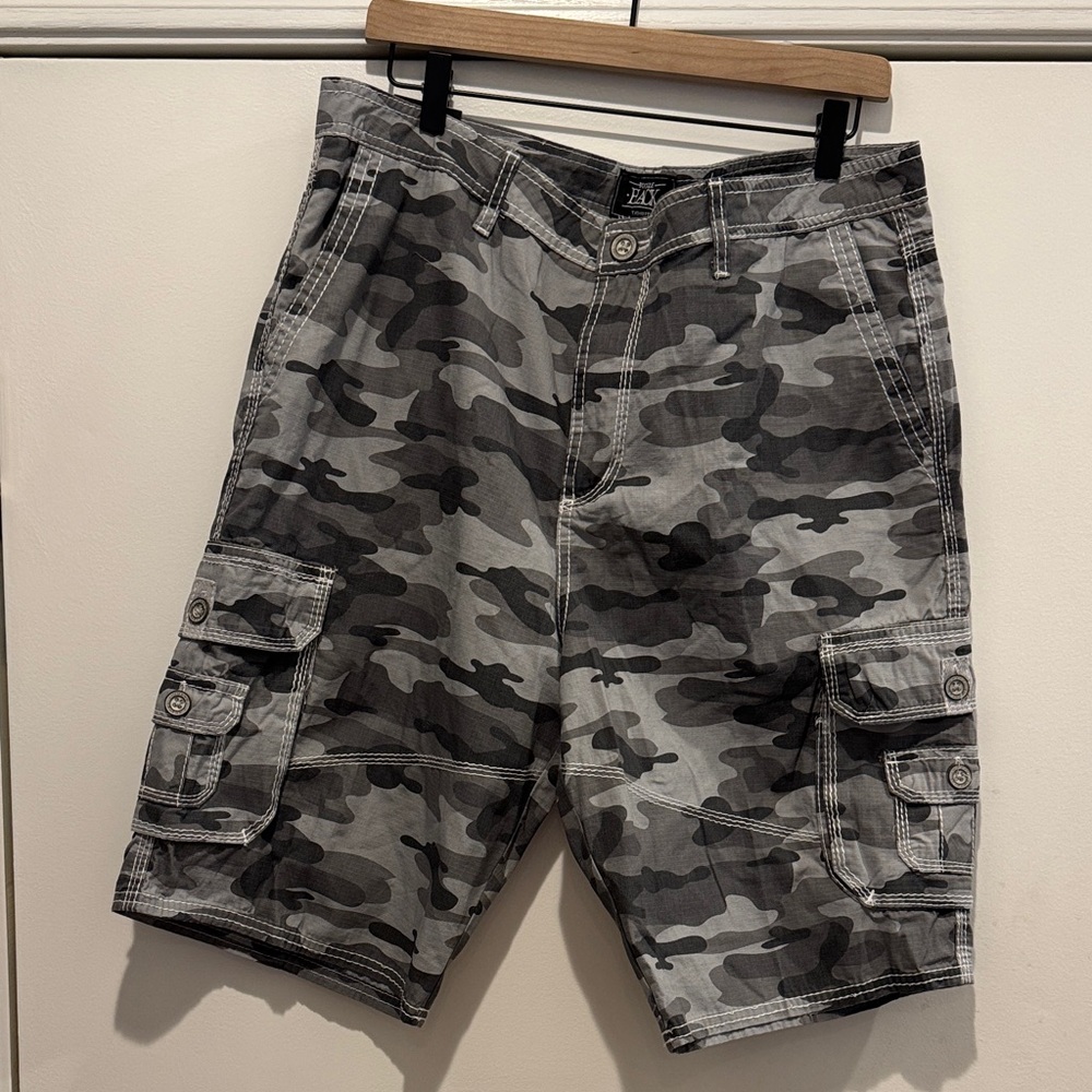 Men's Camouflage Cargo Shorts sold by the Buckle